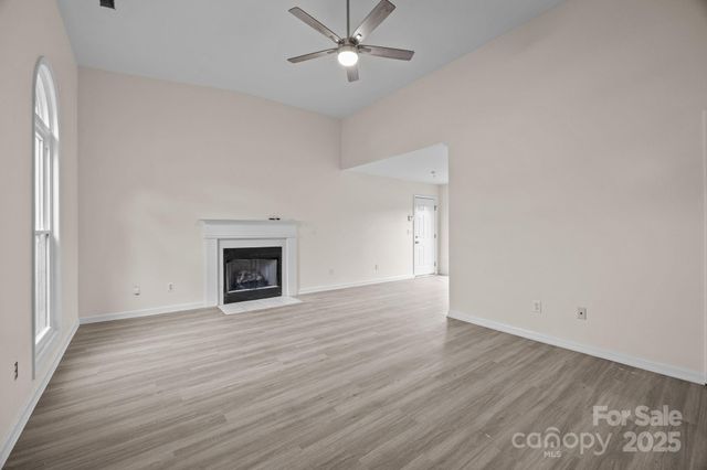 831 White Oak Lane, Matthews, NC 28104