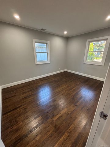 182 Hungry Harbor Road, Valley Stream, NY 11581