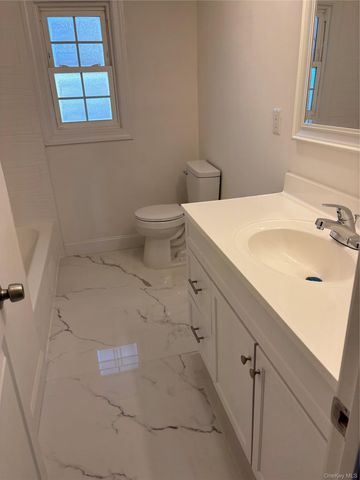 182 Hungry Harbor Road, Valley Stream, NY 11581