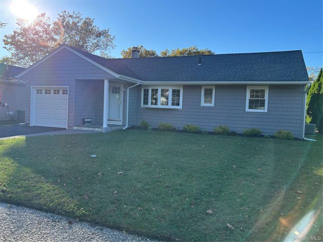 182 Hungry Harbor Road, Valley Stream, NY 11581