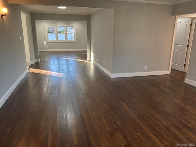 182 Hungry Harbor Road, Valley Stream, NY 11581