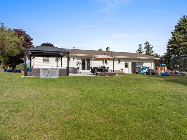 3127 S 15th STREET, Manitowoc, WI 54220