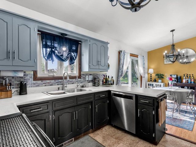 3127 S 15th STREET, Manitowoc, WI 54220