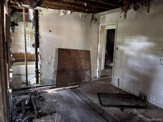 11354 Steel Street, Detroit, MI 48227