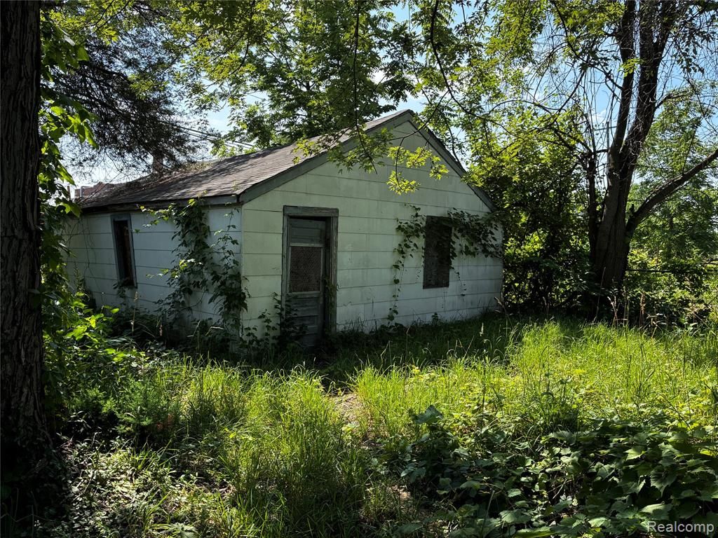11354 Steel Street, Detroit, MI 48227