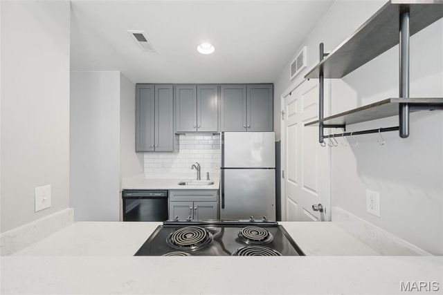 1841 S 9th Street, St Louis, MO 63104