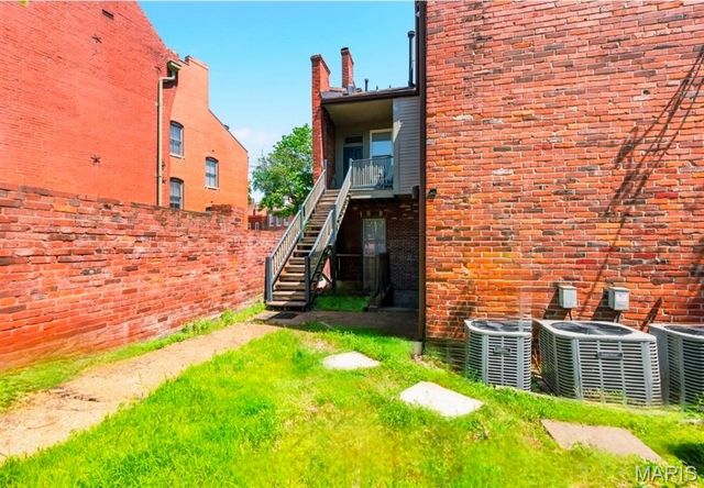 1841 S 9th Street, St Louis, MO 63104