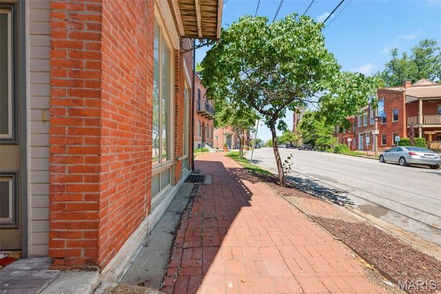 1841 S 9th Street, St Louis, MO 63104