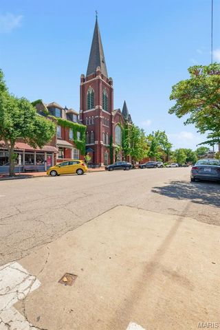 1841 S 9th Street, St Louis, MO 63104