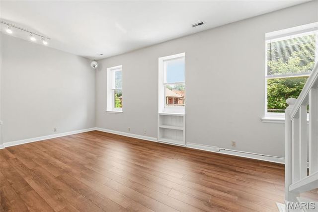 1841 S 9th Street, St Louis, MO 63104