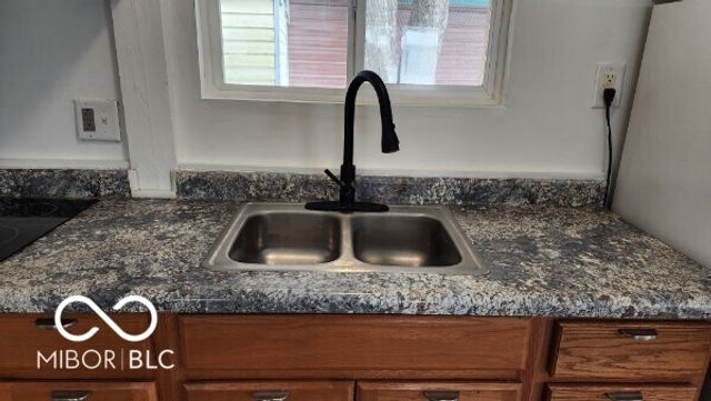 6116 Van Bibber Lake Estate, Greencastle, IN 46135