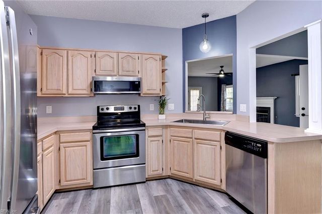 1596 Willow CV, Newport News, VA 23602