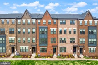 43361 RADFORD DIVIDE TER, Ashburn, VA 20148