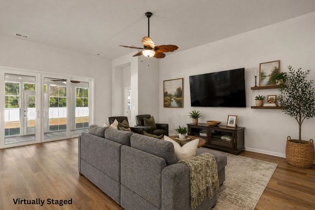 1016 Chester Glen Ct., Myrtle Beach, SC 29579