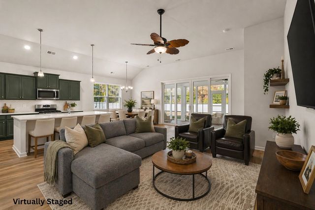 1016 Chester Glen Ct., Myrtle Beach, SC 29579