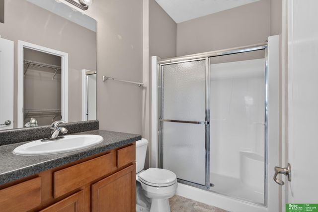 19160 Drexel Circle, Omaha, NE 68135