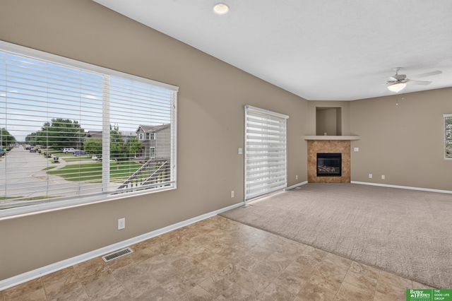 19160 Drexel Circle, Omaha, NE 68135
