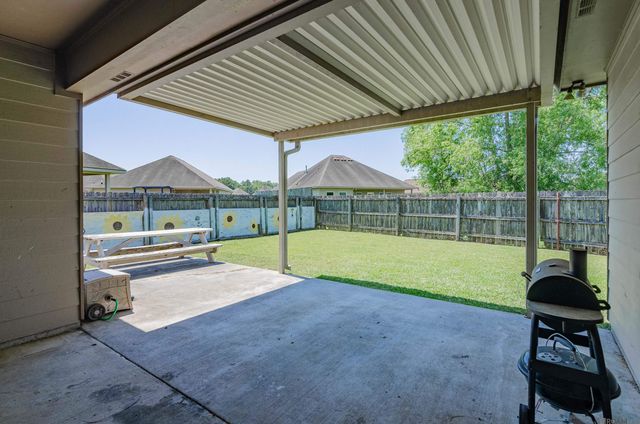11376 Rossow Ct, Denham Springs, LA 70726