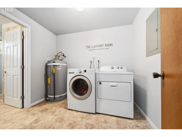 180 Ne KANE Dr, Gresham, OR 97030