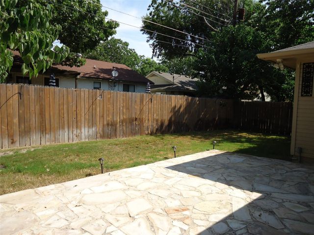 1404 Peachtree Valley DR, Round Rock, TX 78681