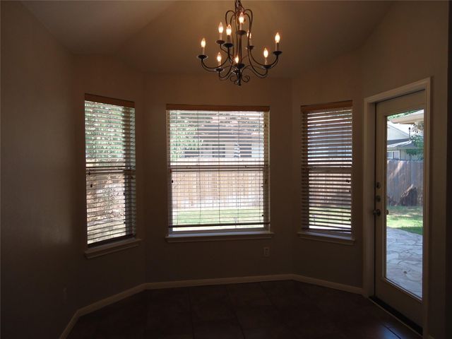 1404 Peachtree Valley DR, Round Rock, TX 78681