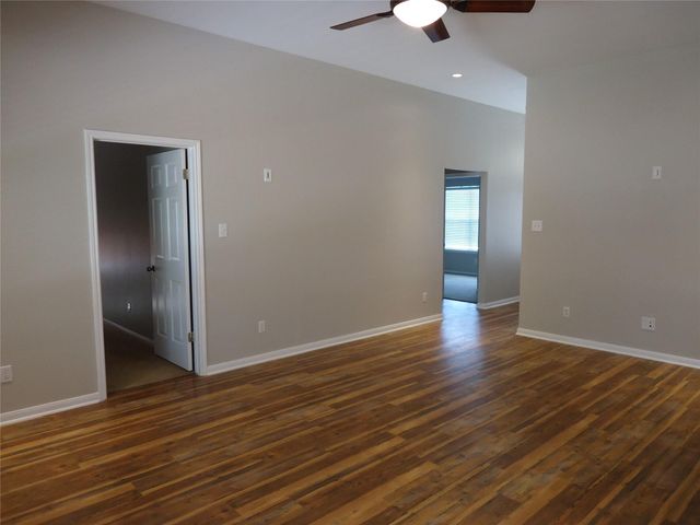 1404 Peachtree Valley DR, Round Rock, TX 78681