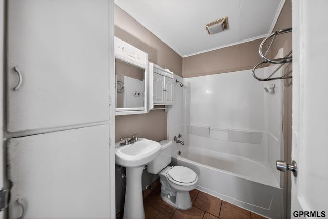 6939 Hamilton Street, Omaha, NE 68132