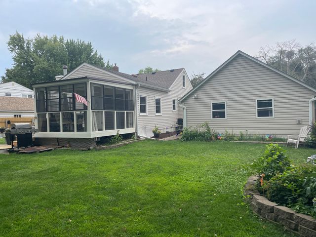 4917 Abbott Avenue N, Brooklyn Center, MN 55429