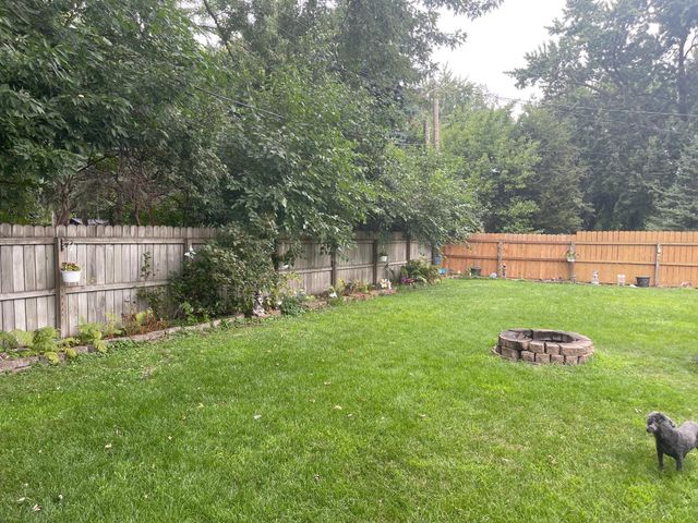 4917 Abbott Avenue N, Brooklyn Center, MN 55429