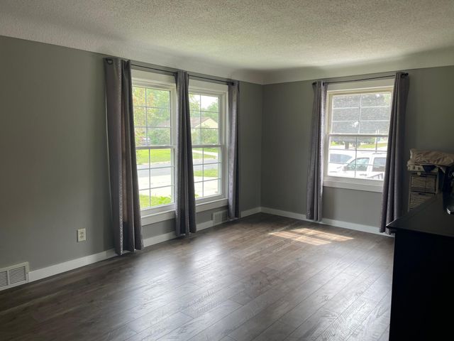 4917 Abbott Avenue N, Brooklyn Center, MN 55429