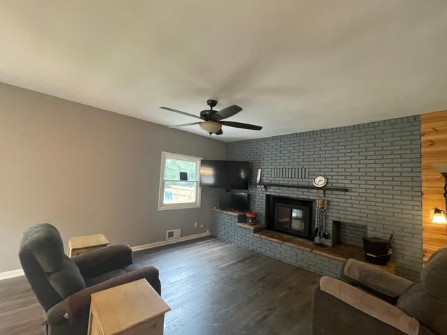 4917 Abbott Avenue N, Brooklyn Center, MN 55429