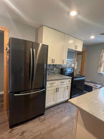 4917 Abbott Avenue N, Brooklyn Center, MN 55429