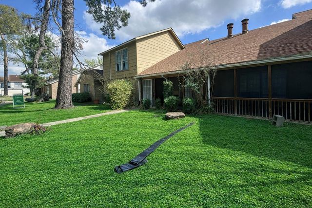 12207 W Village Drive B, Houston, TX 77039