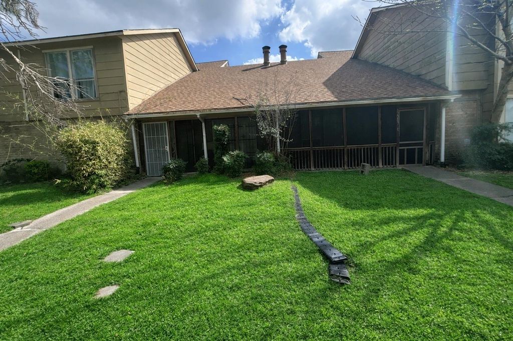 12207 W Village Drive B, Houston, TX 77039