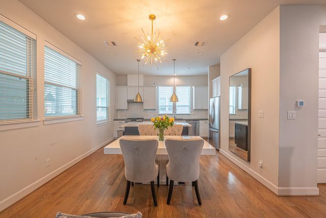 2721 Clinton Drive, Houston, TX 77020