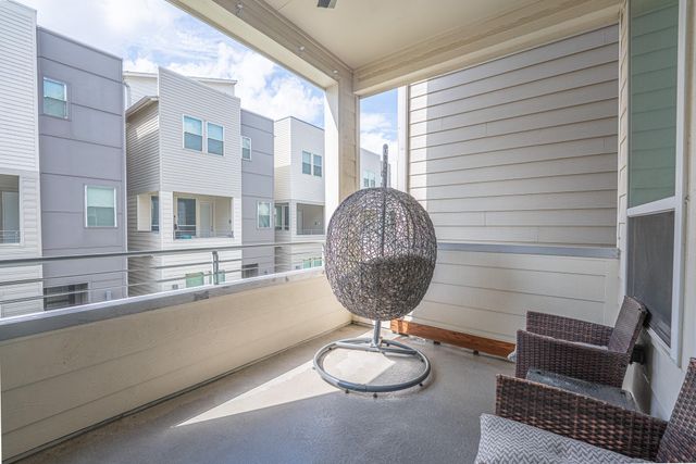 2721 Clinton Drive, Houston, TX 77020