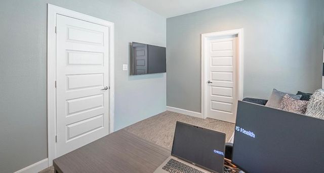 2721 Clinton Drive, Houston, TX 77020