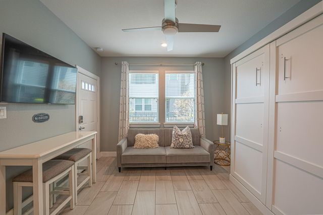 2721 Clinton Drive, Houston, TX 77020