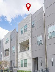 2721 Clinton Drive, Houston, TX 77020