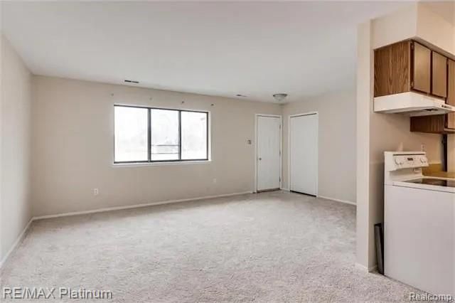 23314 N Dixboro Road, South Lyon, MI 48178