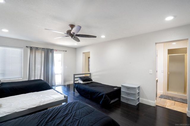 1116 Circle Dr, Escondido, CA 92025