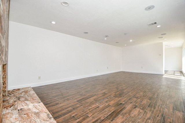 2203 Briarview Drive, Houston, TX 77077