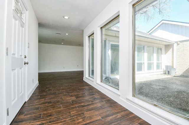 2203 Briarview Drive, Houston, TX 77077