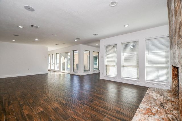 2203 Briarview Drive, Houston, TX 77077