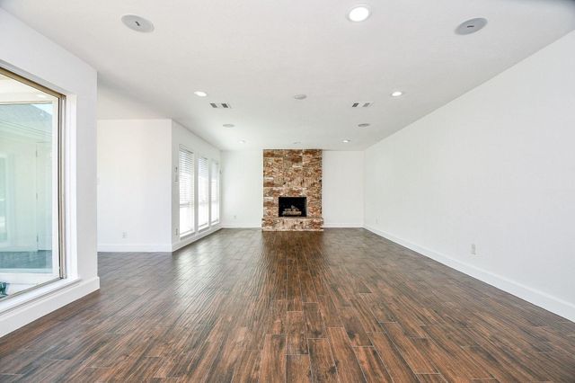 2203 Briarview Drive, Houston, TX 77077