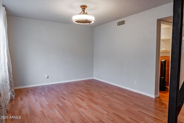 5365 N Black Cyn Highway, Phoenix, AZ 85015