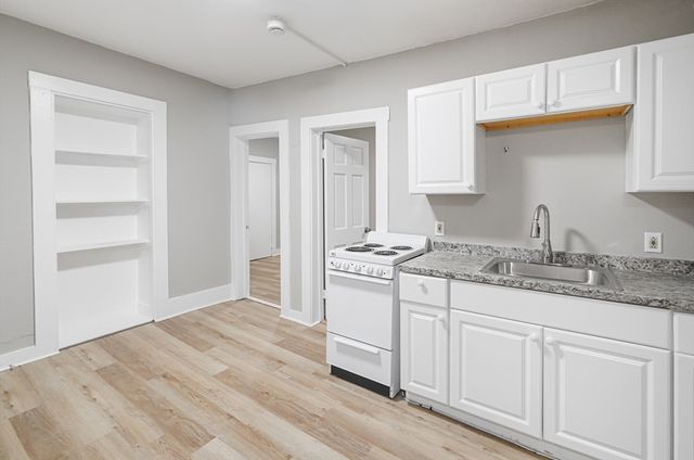 24 Charlton Street 7, Worcester, MA 01601