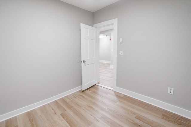 24 Charlton Street 7, Worcester, MA 01601