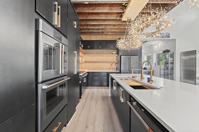 2743 Bobville, Montgomery, TX 77316