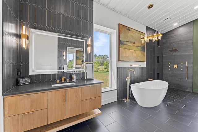 2743 Bobville, Montgomery, TX 77316